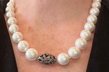 Load image into Gallery viewer, Edison Pearl Necklace
