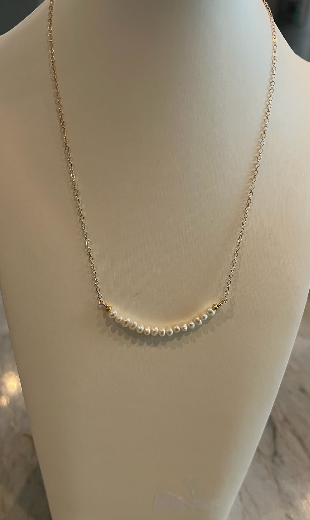 Smile of pearls necklace