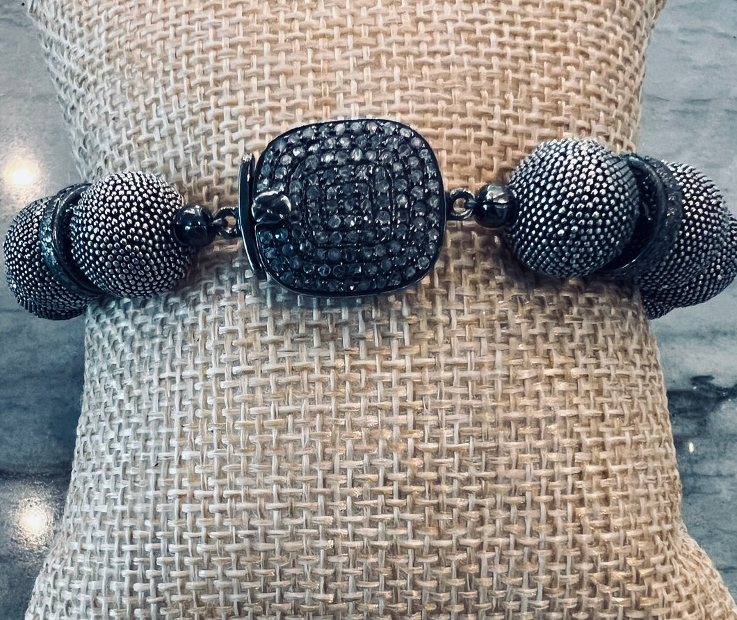 Bali and diamonds bracelet