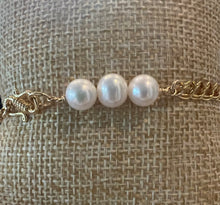 Load image into Gallery viewer, Pearl bracelets with delicate gold chains
