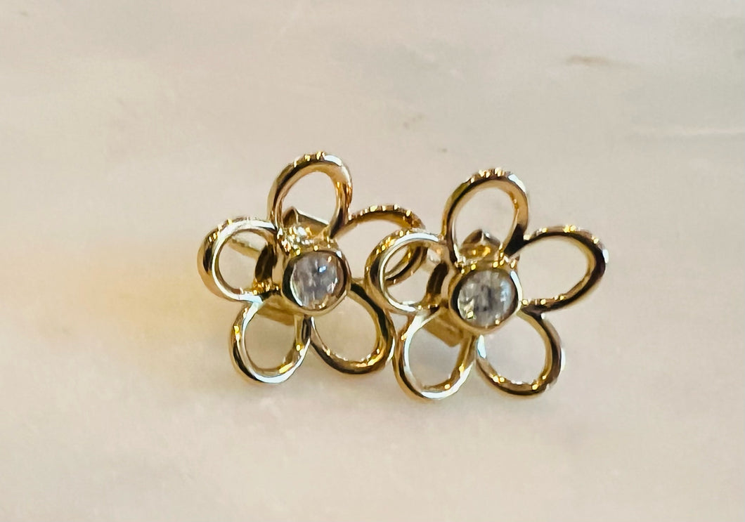Little gold flowers - earrings