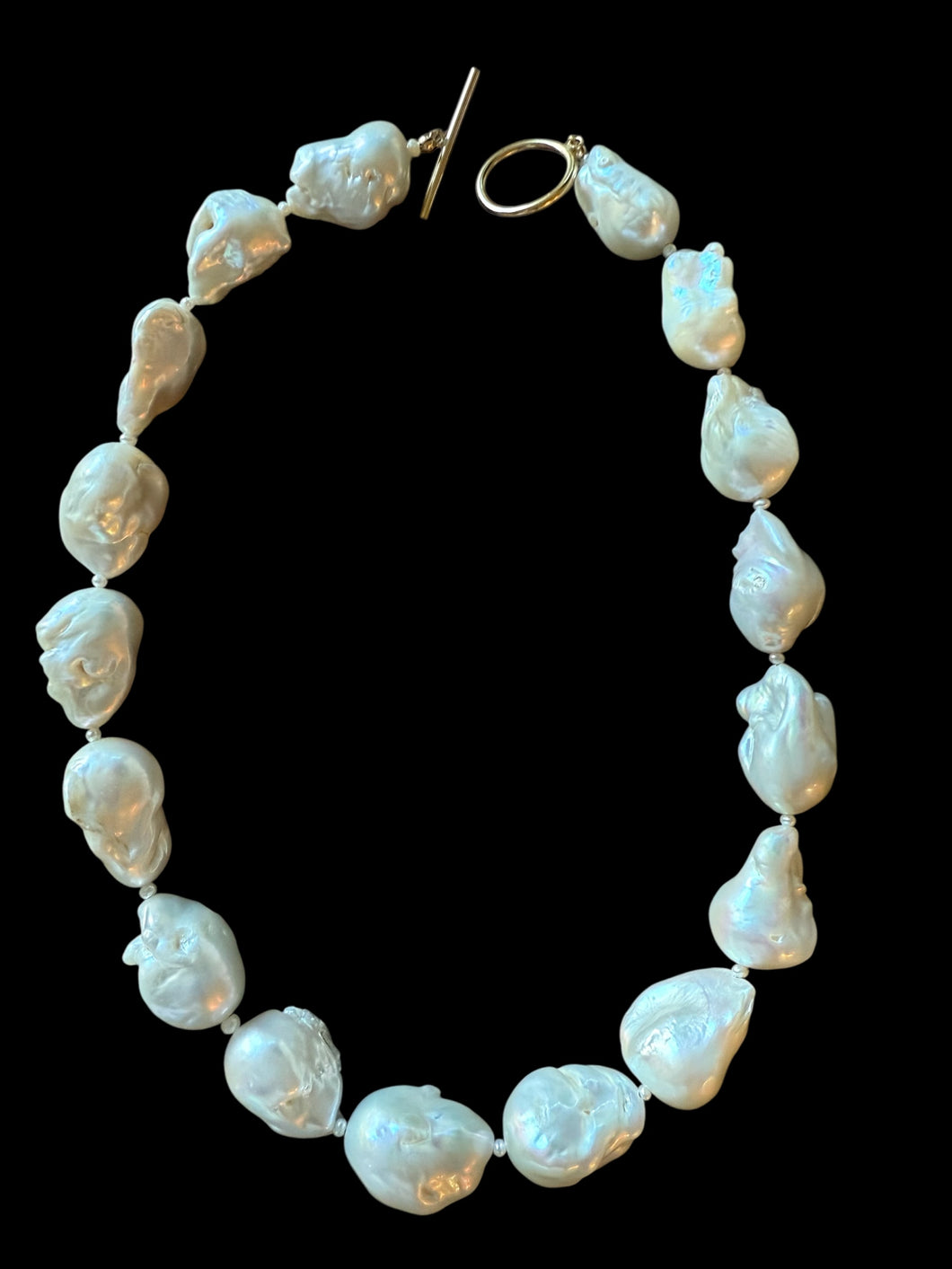 Baroque pearl choker